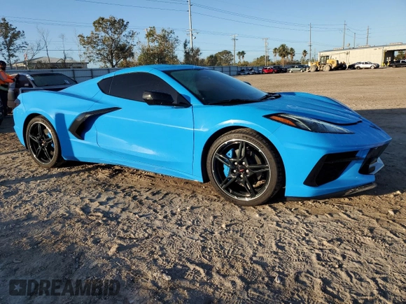2021 Chevrolet Corvette 1LT with VIN 1G1YA2D42M5113717, listed as a Copart auction lot 77167694 with 9,190 mi miles and Non Repairable. Bid and sale history available at carsss.com. Image 4.