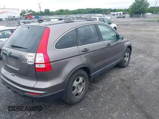 2010 Honda CR-V LX z VIN 5J6RE4H35AL097821, wystawiony jako IAAI lot #42526559 z przebiegiem 132 154 mil mil oraz . Historia ofert i sprzedaży dostępna na DreamBid. Obrazek 4.