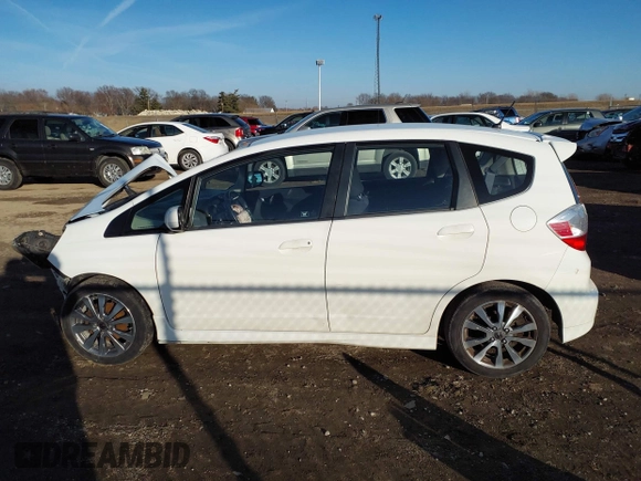 2013 Honda Fit Sport с VIN JHMGE8H53DC052224, выставлен на аукционе IAAI как лот 41524154 с пробегом 74 204 миль миль и . История ставок и продаж доступна на DreamBid. Изображение 15.