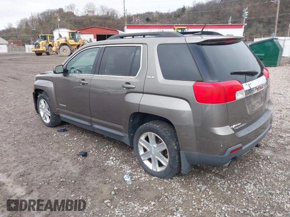 2011 GMC Terrain SLE-2 z VIN 2CTFLTE58B6452655, wystawiony jako IAAI lot #41936508 z przebiegiem 159 570 mil mil oraz . Historia ofert i sprzedaży dostępna na DreamBid. Obrazek 3.