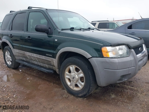 2002 Ford Escape XLT Choice with VIN 1FMYU03122KD02307, listed as a IAAI auction lot 41796242 with 1 mi miles. Bid and sale history available at carsss.com. Image 1.