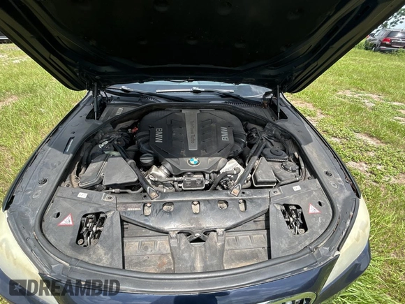 2012 BMW 7 Series 750Li xDrive with VIN WBAKC8C59CC437999, listed as a Copart auction lot 59036005 with 145,420 mi miles and Clean title. Bid and sale history available at DreamBid. Image 7.