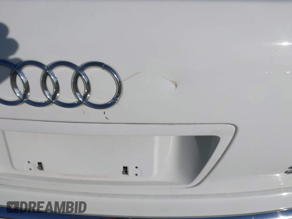 2009 Audi A8 L 4.2L with VIN WAUMV94E39N002352, listed as a IAAI auction lot 41443884 with 138,269 mi miles. Bid and sale history available at carsss.com. Image 6.