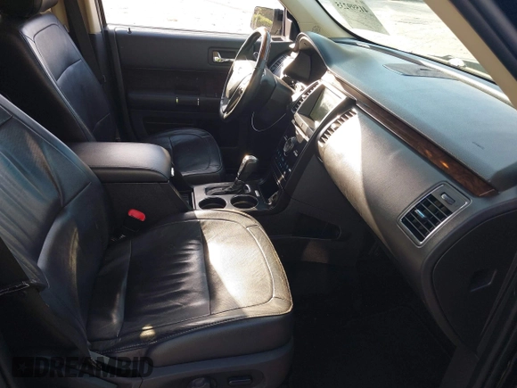 2018 Ford Flex Limited with VIN 2FMGK5D81JBA05788, listed as a IAAI auction lot 41599235 with 72,267 mi miles. Bid and sale history available at carsss.com. Image 5.