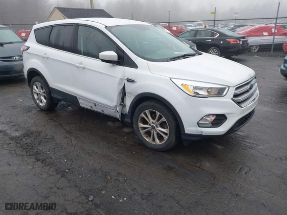 2017 Ford Escape SE with VIN 1FMCU0GD6HUB05121, listed as a IAAI auction lot 41921703 with 115,394 mi miles. Bid and sale history available at carsss.com. Image 1.
