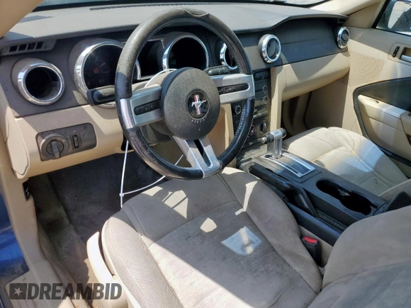 2008 Ford Mustang Deluxe with VIN 1ZVHT80N785128137, listed as a Copart auction lot 60231225 with 174,214 mi miles and Salvage title. Bid and sale history available at DreamBid. Image 8.