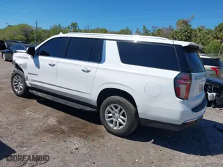 2022 Chevrolet Suburban LT with VIN 1GNSKCKDXNR247122, listed as a IAAI auction lot 41837555 with 77,954 mi miles. Bid and sale history available at carsss.com. Image 3.
