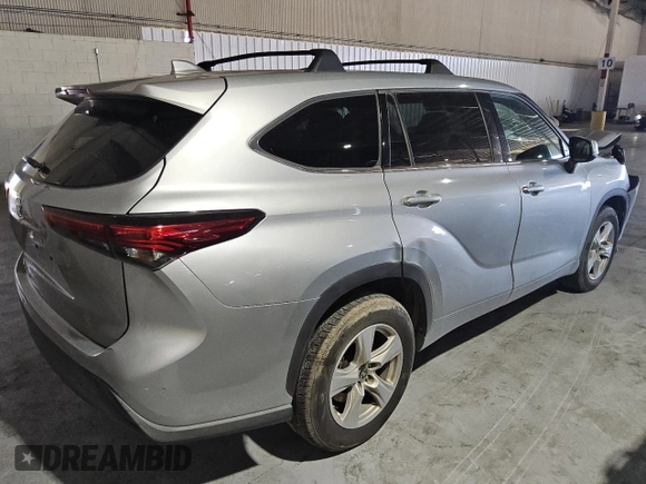 2020 Toyota Highlander L z VIN 5TDCZRAH9LS017585, wystawiony jako Copart lot #46586135 z przebiegiem Nie podano mil oraz Czysty tytuł • Clean title. Historia ofert i sprzedaży dostępna na DreamBid. Obrazek 3.