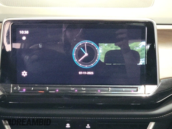 2024 Volkswagen Atlas SE z VIN 1V2HR2CA9RC558223, wystawiony jako IAAI lot #42785440 z przebiegiem 22 426 mil mil oraz . Historia ofert i sprzedaży dostępna na DreamBid. Obrazek 3.
