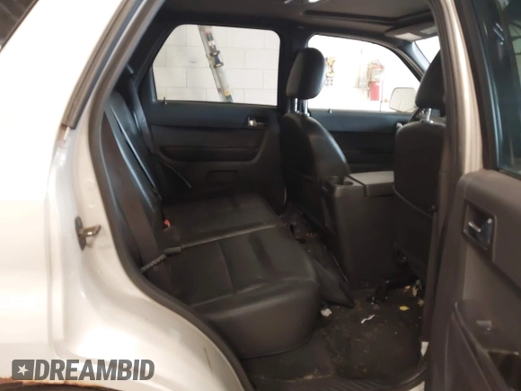 2008 Ford Escape Limited with VIN 1FMCU94178KB34007, listed as a IAAI auction lot 41977959 with 173,648 mi miles. Bid and sale history available at carsss.com. Image 8.