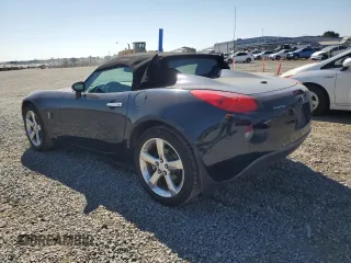 2006 Pontiac Solstice z VIN 1G2MB35B66Y114607, wystawiony jako Copart lot #65229324 z przebiegiem 41 804 mil mil oraz Szkoda całkowita • Salvage title. Historia ofert i sprzedaży dostępna na DreamBid. Obrazek 2.