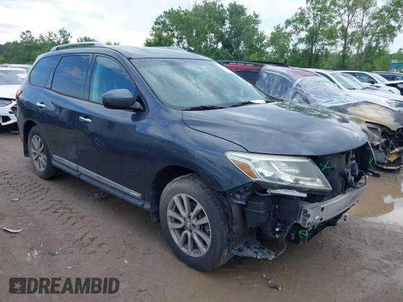 2014 Nissan Pathfinder S with VIN 5N1AR2MM1EC649794, listed as a IAAI auction lot 42611322 with 118,257 mi miles and . Bid and sale history available at DreamBid. Image 1.