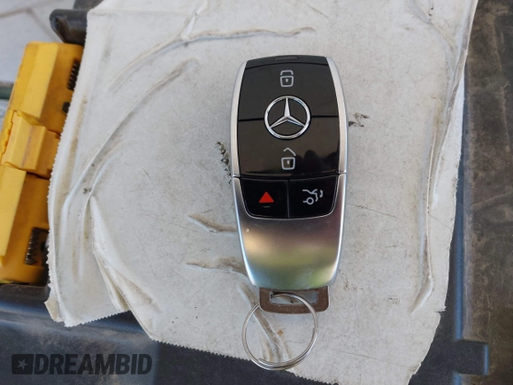 2018 Mercedes-Benz E 300 with VIN WDDZF4JBXJA349973, listed as a IAAI auction lot 42630433 with 79,153 mi miles and . Bid and sale history available at DreamBid. Image 11.