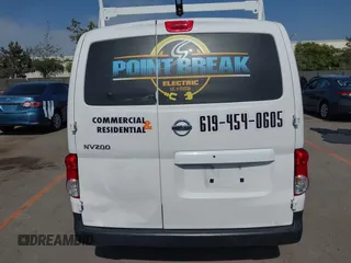 2016 Nissan NV200 S with VIN 3N6CM0KN7GK699055, listed as a IAAI auction lot 42393924 with 50,580 mi miles and . Bid and sale history available at DreamBid. Image 17.