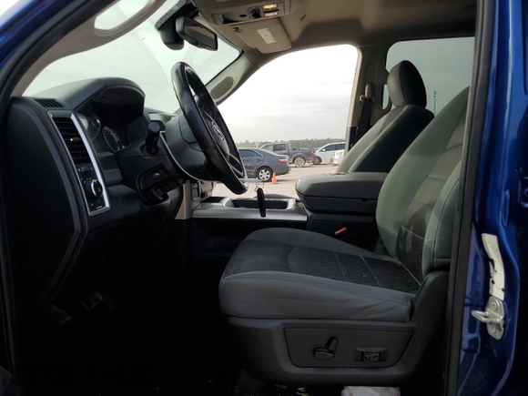 2018 Ram 2500 Lone Star with VIN 3C6UR5DJ5JG216406, listed as a Copart auction lot 61166784 with 152,109 mi miles and Clean title. Bid and sale history available at DreamBid. Image 7.