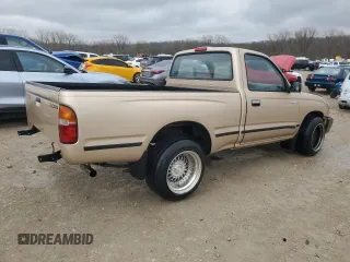 1998 Toyota Tacoma with VIN 4TANL42N3WZ077653, listed as a Copart auction lot 47258075 with 206,686 mi miles and Salvage Title. Bid and sale history available at carsss.com. Image 3.