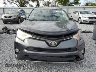 2017 Toyota RAV4 XLE with VIN JTMWFREV7HD105088, listed as a Copart auction lot 53138545 with 88,964 mi miles and Salvage Title. Bid and sale history available at DreamBid. Image 5.