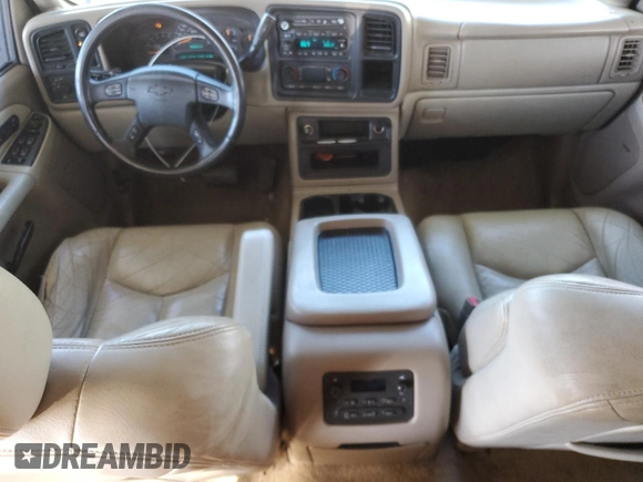 2003 Chevrolet Suburban LT with VIN 3GNFK16Z33G218425, listed as a Copart auction lot 81138144 with 246,985 mi miles and Salvage title. Bid and sale history available at DreamBid. Image 8.