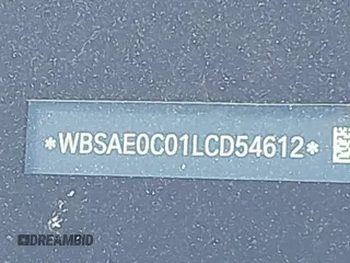 2020 BMW M8 z VIN WBSAE0C01LCD54612, wystawiony jako IAAI lot #41022043 z przebiegiem Nie podano mil oraz . Historia ofert i sprzedaży dostępna na DreamBid. Obrazek 9.