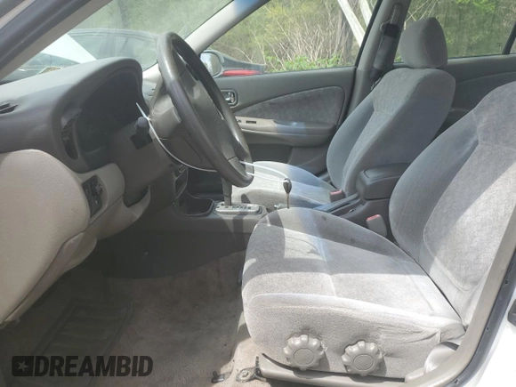 2002 Nissan Sentra GXE z VIN 3N1CB51A62L552428, wystawiony jako Copart lot #53680465 z przebiegiem 139 006 mil mil oraz Szkoda całkowita • Salvage title. Historia ofert i sprzedaży dostępna na DreamBid. Obrazek 7.