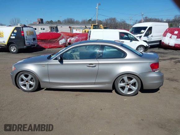 2009 BMW 1 Series 135i with VIN WBAUC73539VK80177, listed as a IAAI auction lot 41752615 with 78,993 mi miles and . Bid and sale history available at carsss.com. Image 14.
