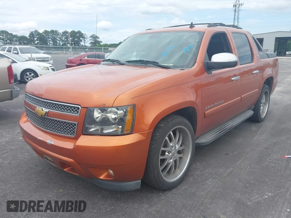 2008 Chevrolet Avalanche 2LT with VIN 3GNFK12388G232779, listed as a IAAI auction lot 42461591 with 260,221 mi miles and . Bid and sale history available at DreamBid. Image 2.