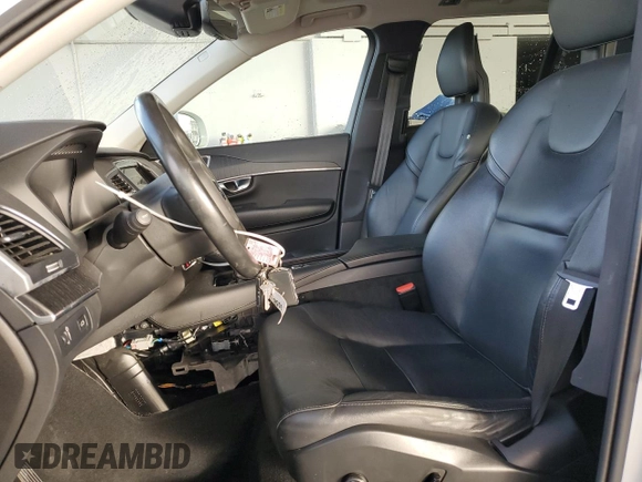 2020 Volvo XC90 Momentum with VIN YV4102CK7L1543516, listed as a Copart auction lot 78391144 with 61,205 mi miles and Salvage Title. Bid and sale history available at carsss.com. Image 7.
