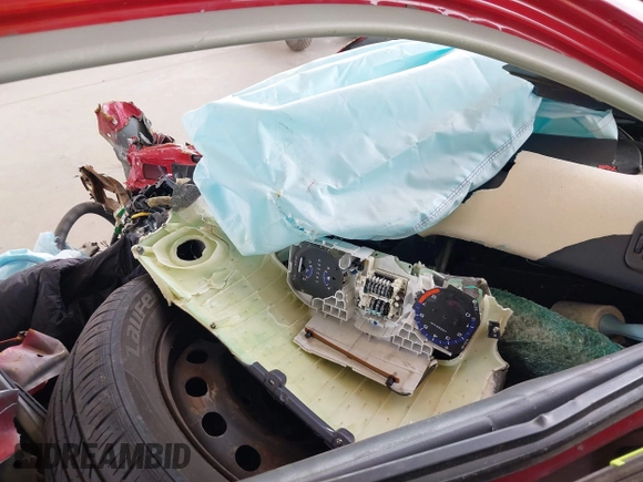 2000 Honda Civic EX z VIN 1HGEJ8244YL082635, wystawiony jako IAAI lot #42213659 z przebiegiem Nie podano mil oraz . Historia ofert i sprzedaży dostępna na DreamBid. Obrazek 5.
