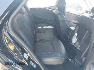 2015 Mercedes-Benz M 350 с VIN 4JGDA5HBXFA486817, выставлен на аукционе IAAI как лот 42557067 с пробегом Не указан миль и . История ставок и продаж доступна на DreamBid. Изображение 8.