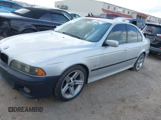 2003 BMW 5 Series 540i z VIN WBADN63443GS56672, wystawiony jako IAAI lot #42388726 z przebiegiem Nie podano mil oraz . Historia ofert i sprzedaży dostępna na DreamBid. Obrazek 2.