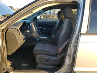 2009 Jeep Grand Cherokee Laredo with VIN 1J8GR48K89C551203, listed as a Copart auction lot 49252125 with 122,071 mi miles and Salvage Title. Bid and sale history available at carsss.com. Image 7.