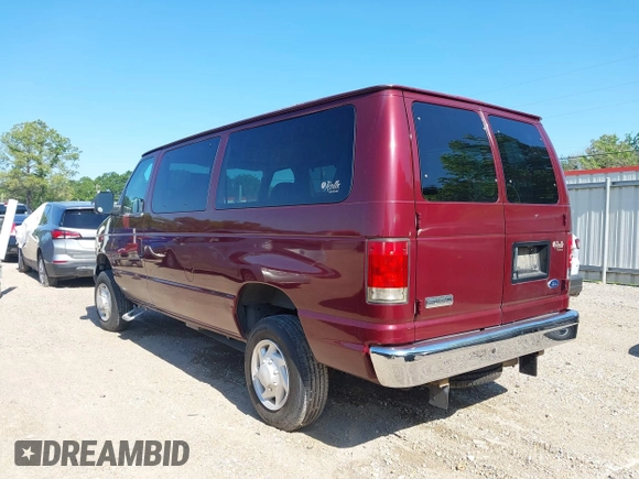 2007 Ford Econoline Passenger XL with VIN 1FMNE11L77DA75542, listed as a IAAI auction lot 42165432 with 63,821 mi miles. Bid and sale history available at carsss.com. Image 3.