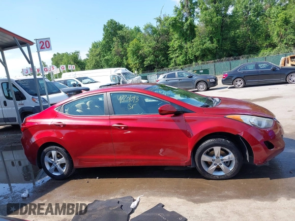 2013 Hyundai Elantra GLS z VIN 5NPDH4AE4DH405444, wystawiony jako IAAI lot #42201093 z przebiegiem 125 900 mil mil oraz . Historia ofert i sprzedaży dostępna na DreamBid. Obrazek 13.