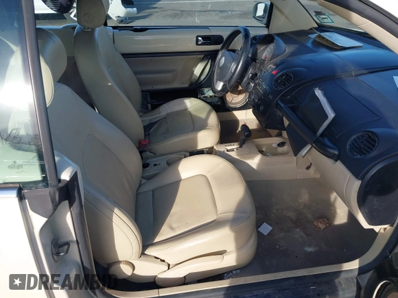 2007 Volkswagen Beetle with VIN 3VWRF31Y47M404273, listed as a IAAI auction lot 41694528 with 125,070 mi miles and . Bid and sale history available at DreamBid. Image 5.