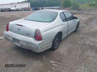 2004 Chevrolet Monte Carlo LS with VIN 2G1WW12E449349870, listed as a IAAI auction lot 42113593 with 240,972 mi miles. Bid and sale history available at carsss.com. Image 4.