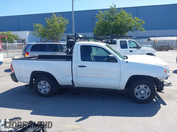 2014 Toyota Tacoma z VIN 5TFNX4CN0EX036172, wystawiony jako IAAI lot #42257113 z przebiegiem 171 601 mil mil oraz . Historia ofert i sprzedaży dostępna na DreamBid. Obrazek 14.