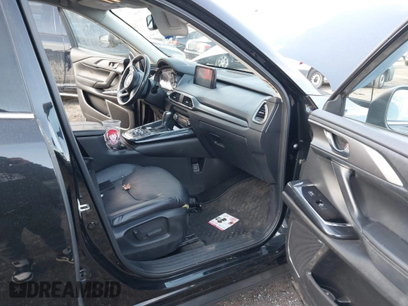 2017 Mazda CX-9 Touring with VIN JM3TCBCY5H0142400, listed as a IAAI auction lot 40987166 with 118,000 mi miles. Bid and sale history available at carsss.com. Image 5.