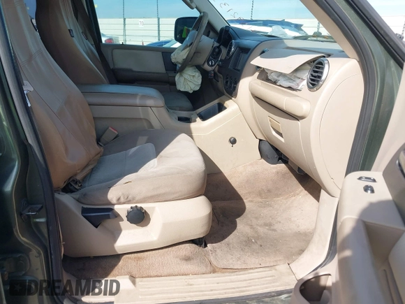2004 Ford Expedition Special Service z VIN 1FMRU15W04LB54416, wystawiony jako IAAI lot #41392133 z przebiegiem 239 534 mil mil oraz . Historia ofert i sprzedaży dostępna na DreamBid. Obrazek 5.