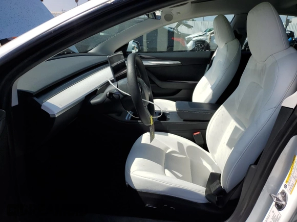 2023 Tesla Model 3 z VIN 5YJ3E1EA6PF517935, wystawiony jako Copart lot #60980325 z przebiegiem 45 496 mil mil oraz Szkoda całkowita • Salvage title. Historia ofert i sprzedaży dostępna na DreamBid. Obrazek 7.
