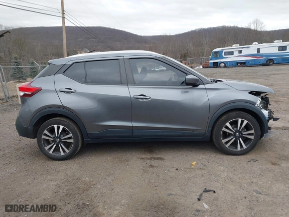 2020 Nissan Kicks SV with VIN 3N1CP5CV7LL525824, listed as a IAAI auction lot 41704814 with 79,647 mi miles. Bid and sale history available at carsss.com. Image 14.