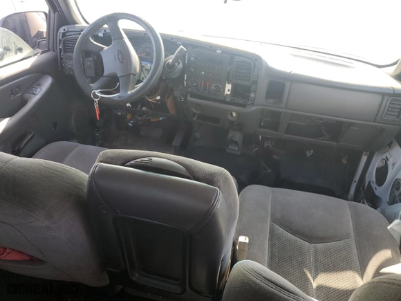 2007 Chevrolet Silverado 1500 Classic Work Truck with VIN 1GCEC19VX7E124503, listed as a Copart auction lot 86215744 with 0 mi miles and Salvage Title. Bid and sale history available at carsss.com. Image 8.