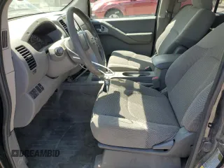 2010 Nissan Frontier Pro-4X z VIN 1N6AD0EV4AC423903, wystawiony jako Copart lot #56483965 z przebiegiem 170 442 mil mil oraz Szkoda całkowita • Salvage title. Historia ofert i sprzedaży dostępna na DreamBid. Obrazek 7.