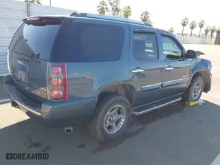 2008 GMC Yukon Denali with VIN 1GKFK63848J198052, listed as a IAAI auction lot 41949749 with 1 mi miles. Bid and sale history available at carsss.com. Image 4.