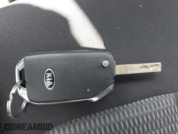 2021 Kia Sorento LX z VIN 5XYRG4LC3MG005807, wystawiony jako IAAI lot #42204914 z przebiegiem 51 628 mil mil oraz . Historia ofert i sprzedaży dostępna na DreamBid. Obrazek 11.