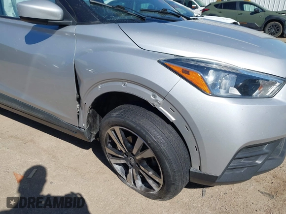 2020 Nissan Kicks SV with VIN 3N1CP5CV4LL496721, listed as a IAAI auction lot 41700838 with 95,874 mi miles. Bid and sale history available at carsss.com. Image 6.