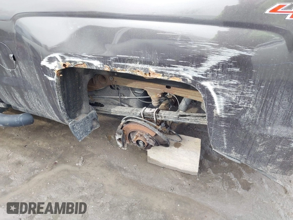 2014 Chevrolet Silverado 1500 LT with VIN 1GCVKREC2EZ149018, listed as a IAAI auction lot 41403200 with 153,760 mi miles and . Bid and sale history available at DreamBid. Image 6.