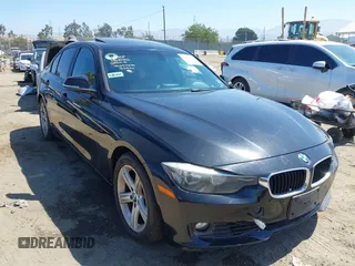 2013 BMW 3 Series 328i с VIN WBA3C1C51DF439693, выставлен на аукционе IAAI как лот 42644270 с пробегом 332 474 миль миль и . История ставок и продаж доступна на DreamBid. Изображение 1.