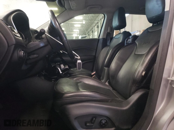 2020 Jeep Compass Limited with VIN 3C4NJCCB4LT194010, listed as a Copart auction lot 56884415 with 100,877 mi miles and Clean title. Bid and sale history available at DreamBid. Image 7.