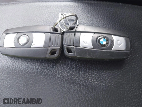 2010 BMW 1 Series 135i with VIN WBAUN9C54AVK41785, listed as a IAAI auction lot 41228825 with 60,817 mi miles and . Bid and sale history available at carsss.com. Image 11.