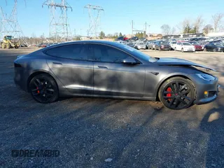 2018 Tesla Model S 75D z VIN 5YJSA1E4XJF291438, wystawiony jako IAAI lot #41311045 z przebiegiem Nie podano mil oraz . Historia ofert i sprzedaży dostępna na DreamBid. Obrazek 13.